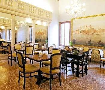 Ca' Centopietre Pensión 3*