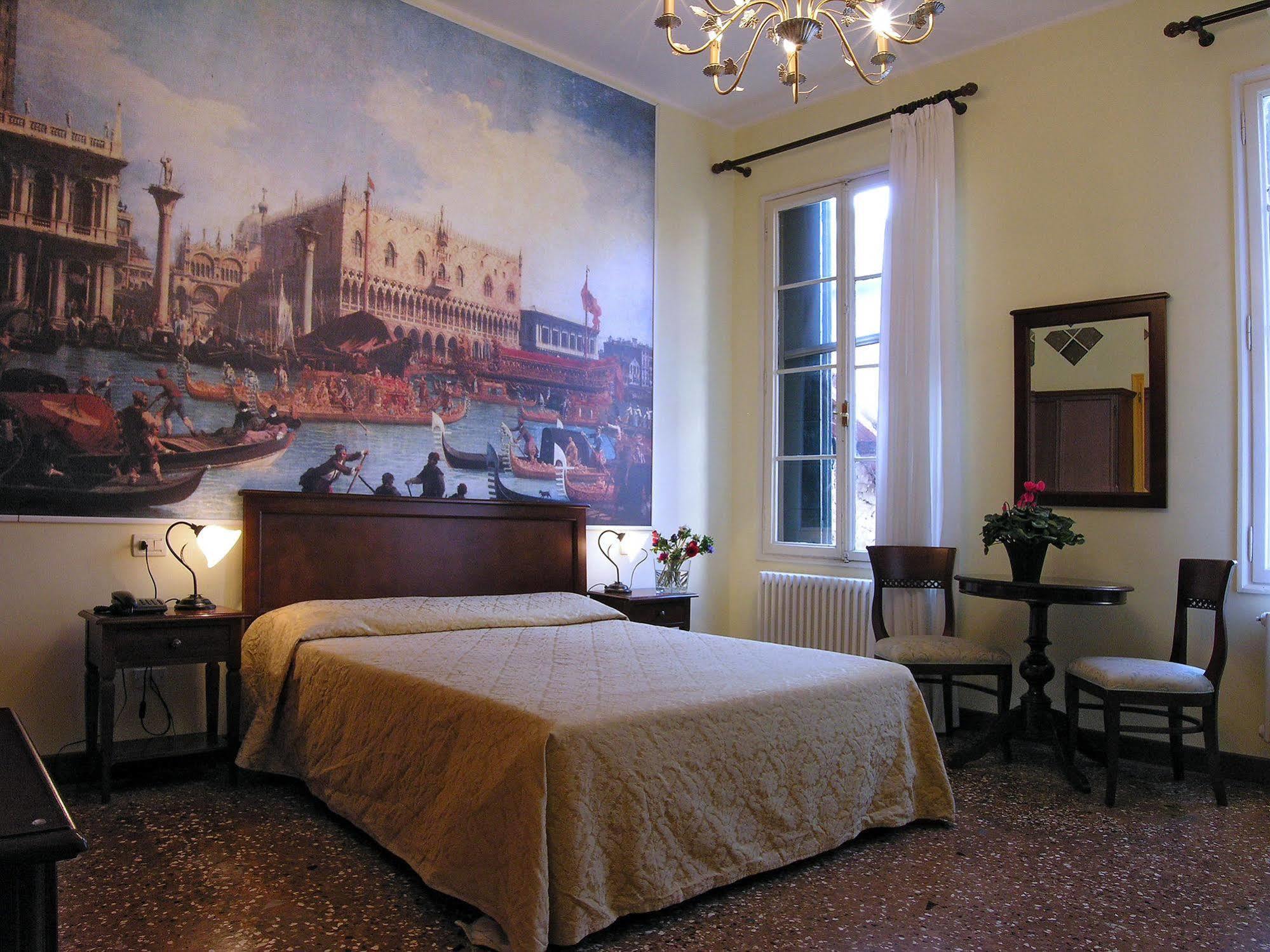 Ca' Centopietre Pensión 3*